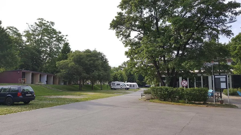 Camping Wien West Otel Avusturya
