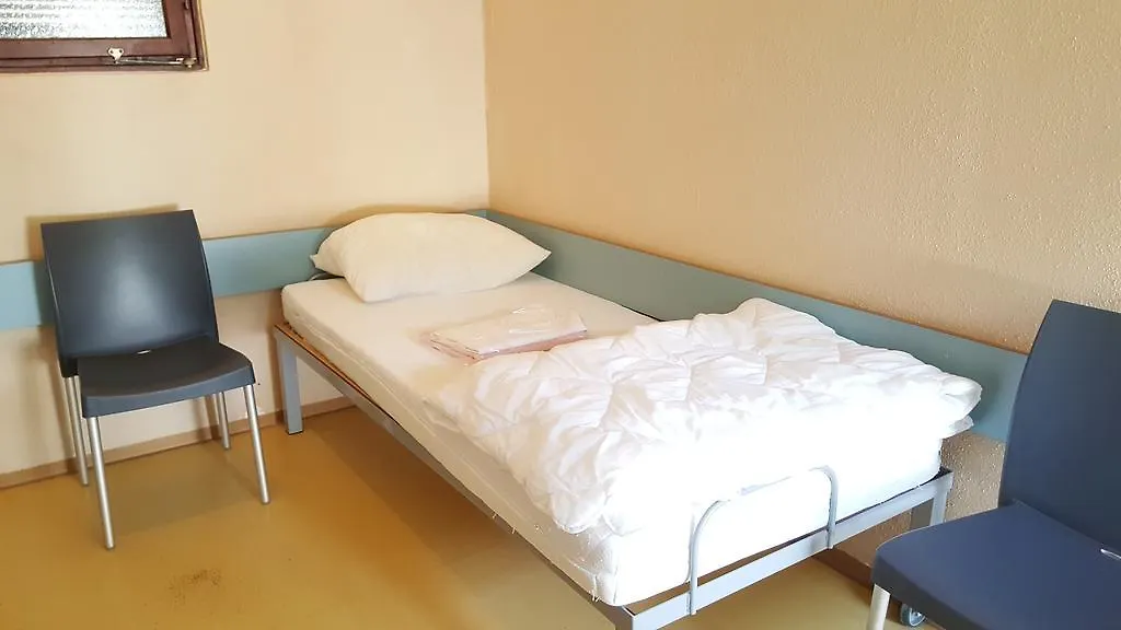 Camping Wien West Hotel 0*, Viena